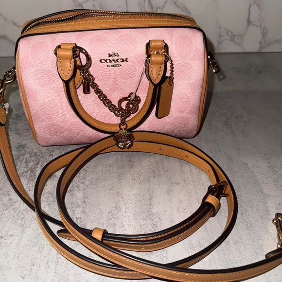 Coach powder pink mini Rowan with charms - Picture 5 of 8